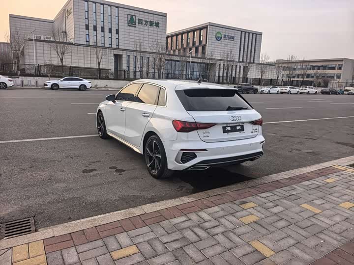 Фото 5 - Audi A3