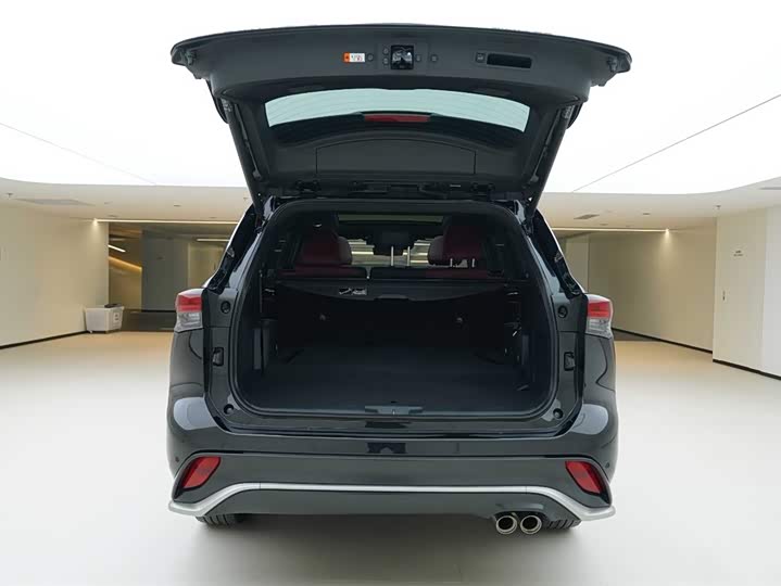 Фото 6 - Toyota Crown Kluger