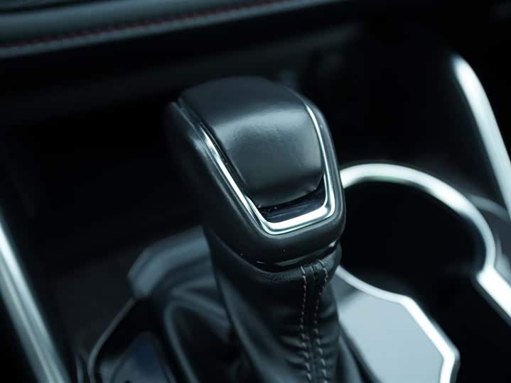 Фото 9 - Toyota Crown Kluger