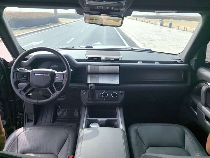 Фото 6 - Land Rover Defender