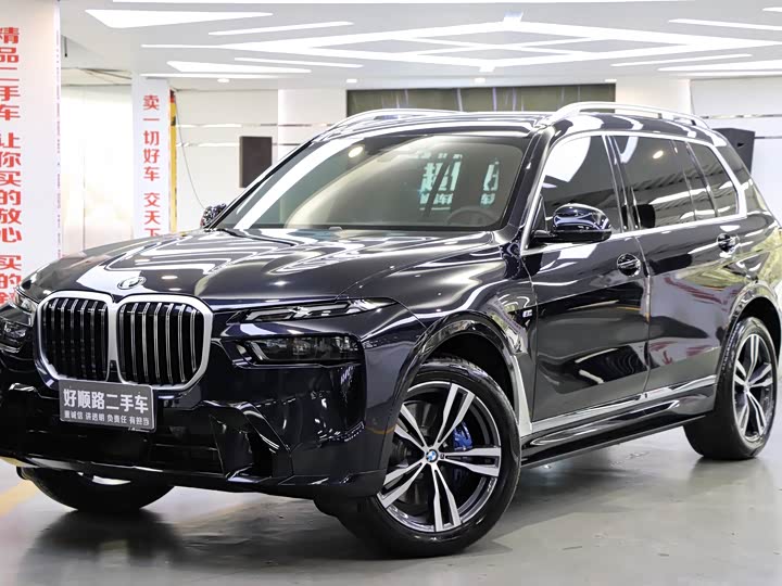 Фото 1 - BMW X7