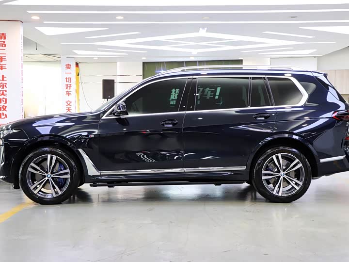 Фото 3 - BMW X7