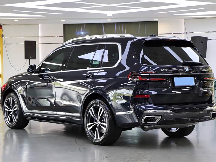 Фото 4 - BMW X7