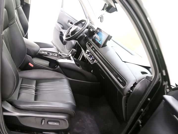 Фото 8 - Honda HR-V