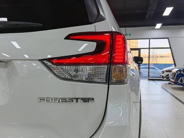 Фото 5 - Subaru Forester