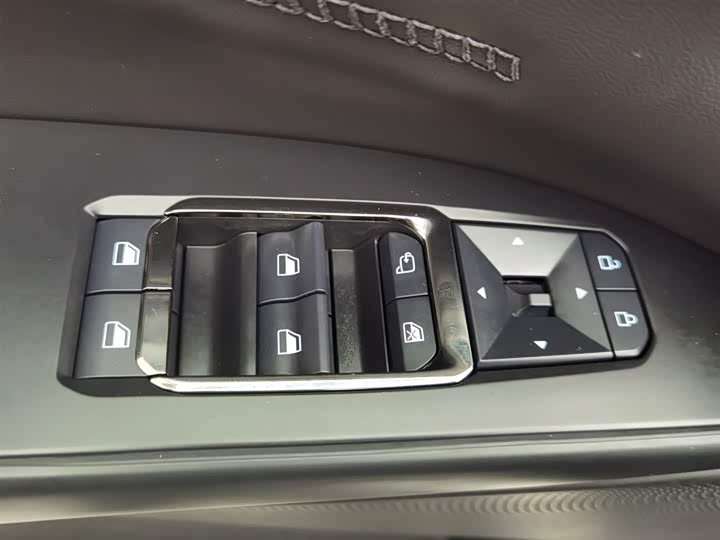 Фото 9 - Ford Mondeo Sport (Evos)