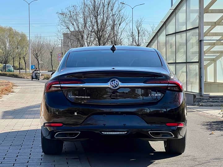 Фото 5 - Buick LaCrosse