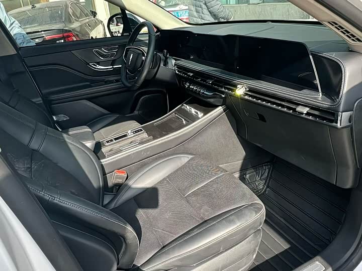 Фото 5 - Lincoln Corsair