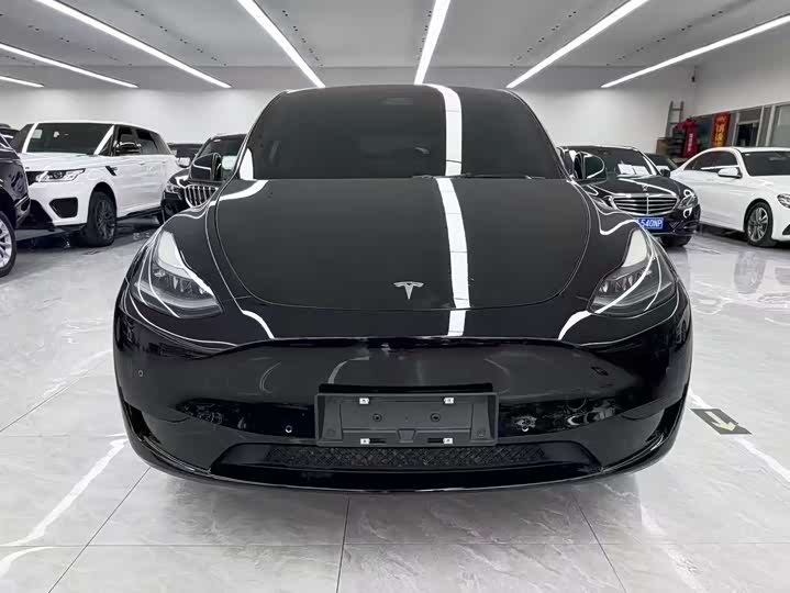 Фото 2 - Tesla Model Y
