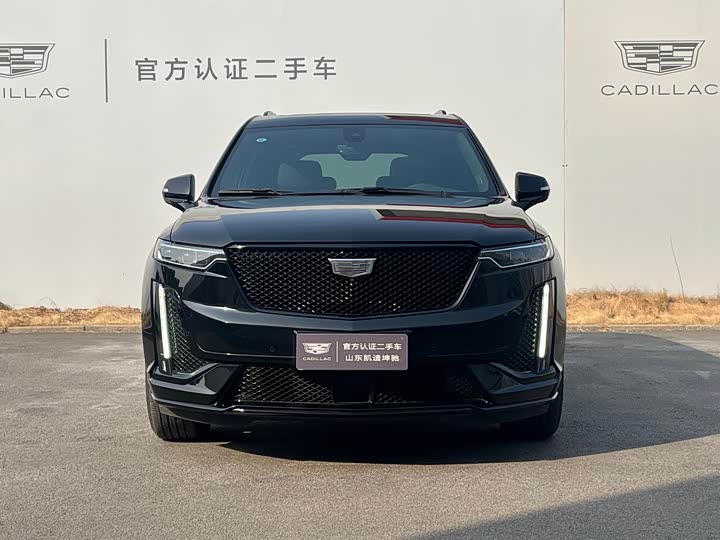 Фото 2 - Cadillac XT6