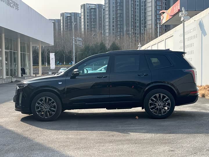 Фото 3 - Cadillac XT6