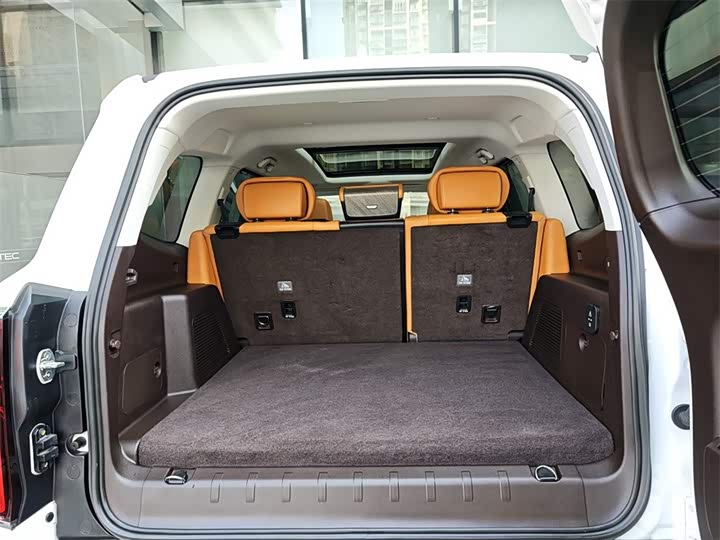 Фото 9 - Tank 500 Hybrid