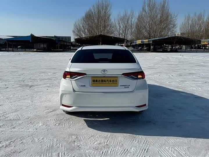 Фото 5 - Toyota Corolla