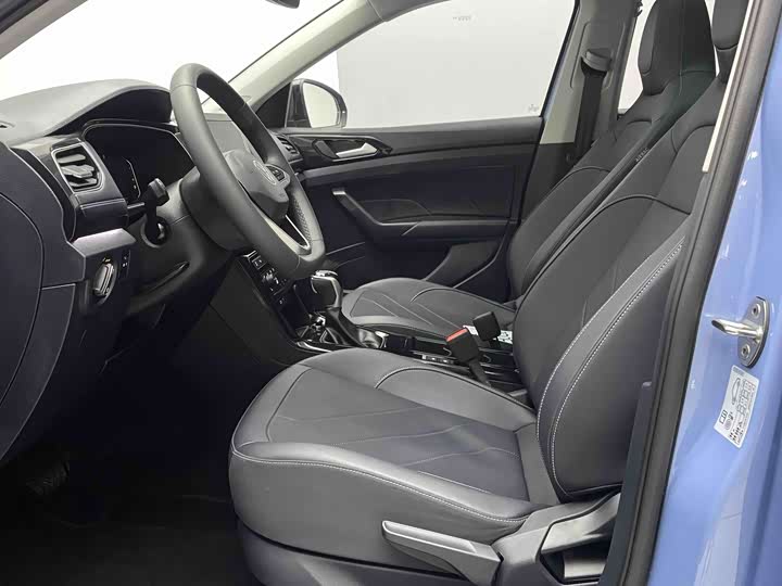 Фото 9 - Volkswagen Tharu