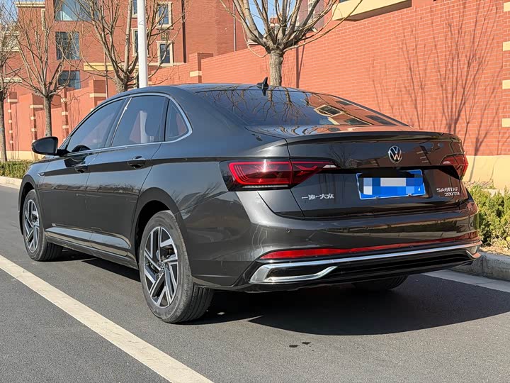 Фото 3 - Volkswagen Sagitar L