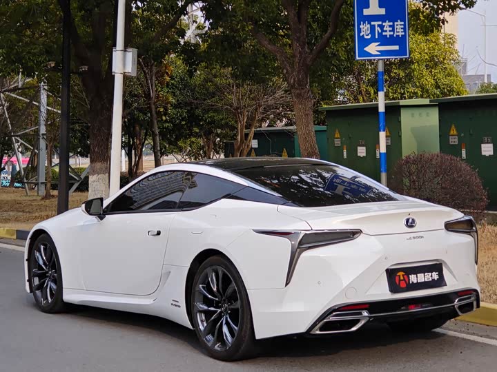 Фото 4 - Lexus LC
