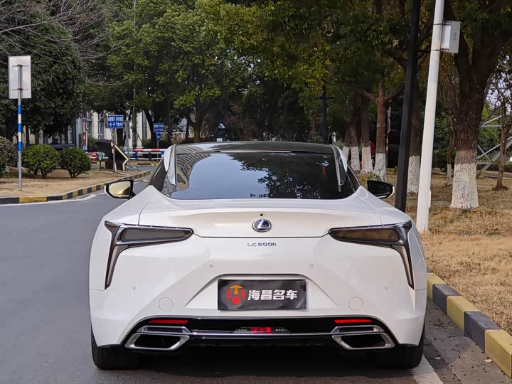 Фото 5 - Lexus LC