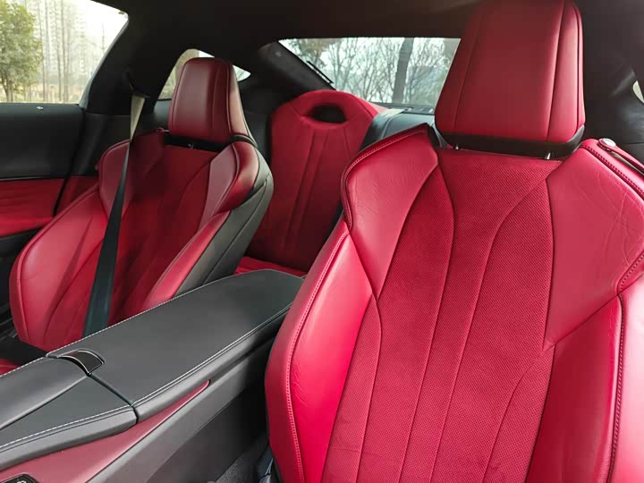 Фото 8 - Lexus LC