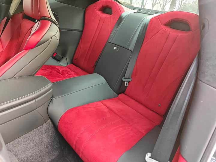 Фото 9 - Lexus LC