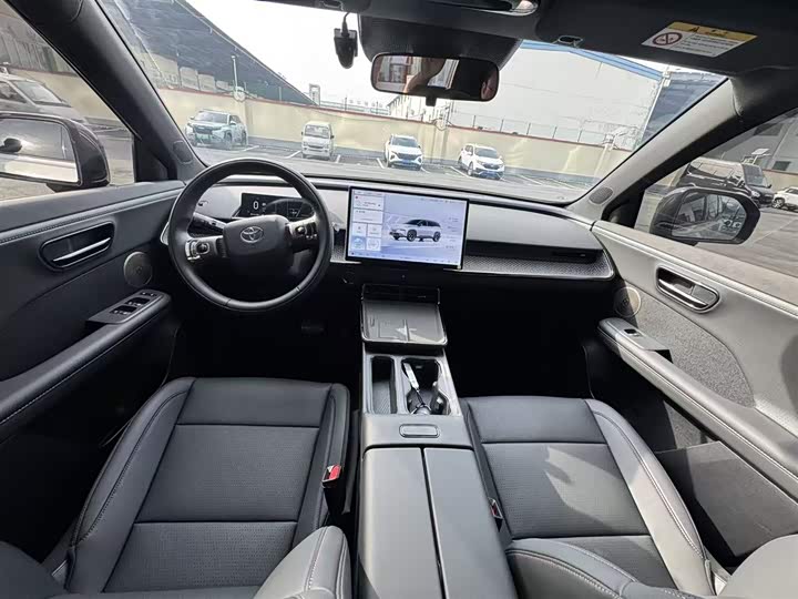 Фото 9 - Toyota bZ3X