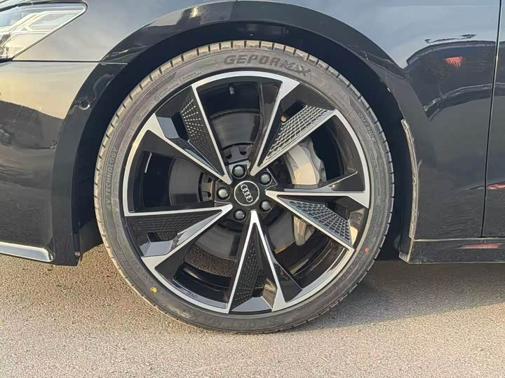 Фото 7 - Audi A7