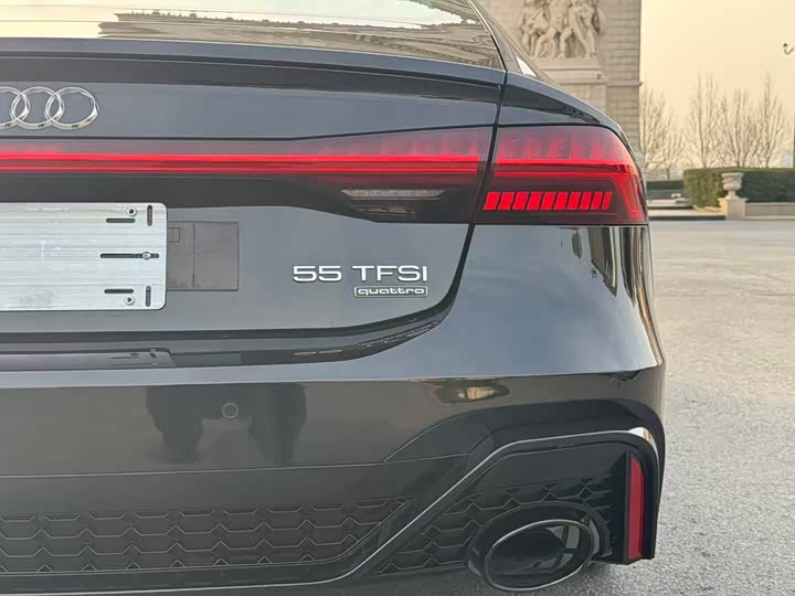 Фото 8 - Audi A7