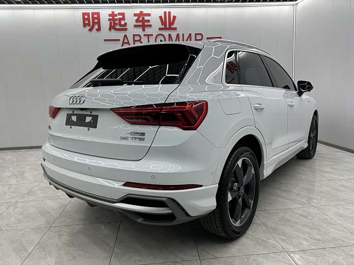 Фото 7 - Audi Q3