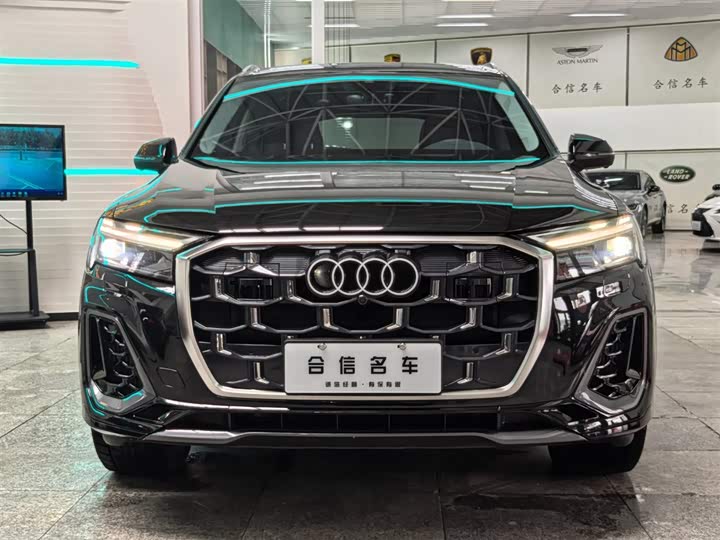 Фото 2 - Audi Q7