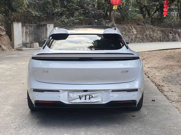 Фото 8 - Zeekr 007 GT