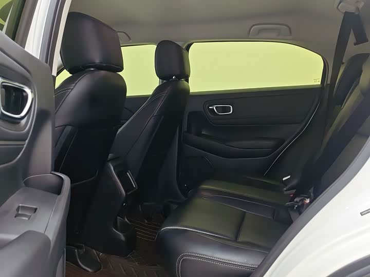 Фото 8 - Honda Vezel