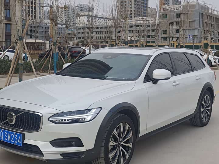 Фото 3 - Volvo V90