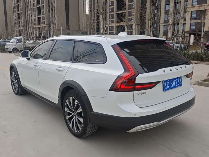 Фото 5 - Volvo V90