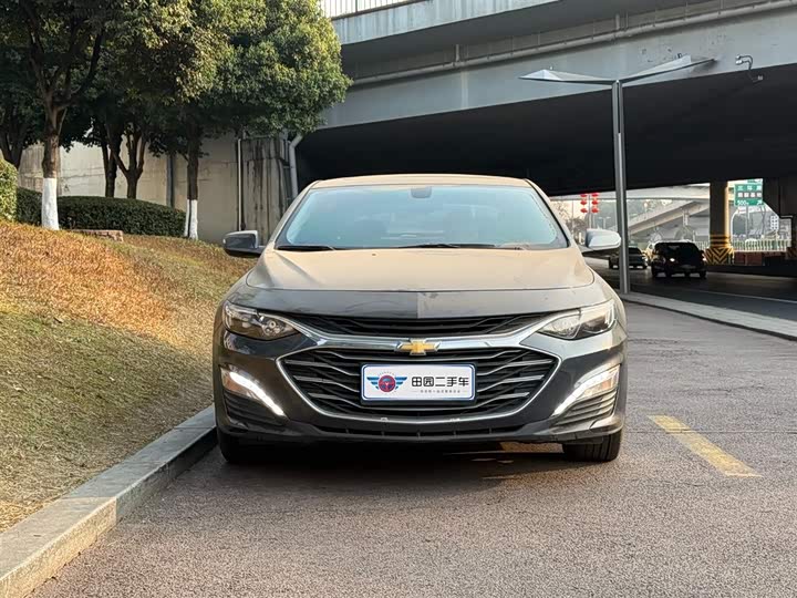 Фото 2 - Chevrolet Malibu XL