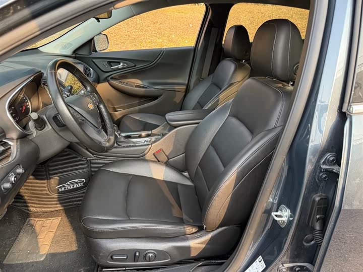 Фото 8 - Chevrolet Malibu XL