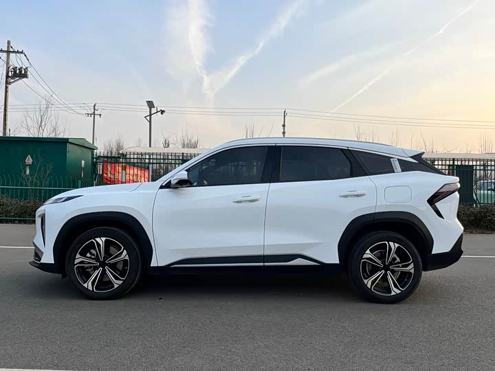 Фото 4 - Geely Galaxy L7