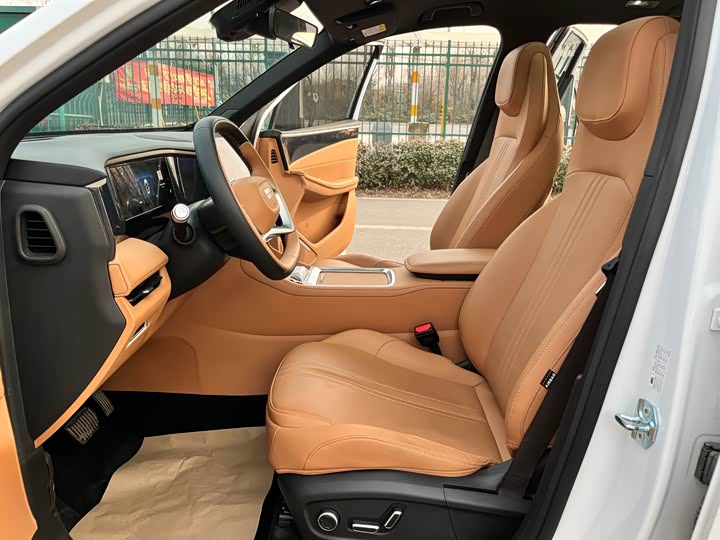 Фото 8 - Geely Galaxy L7