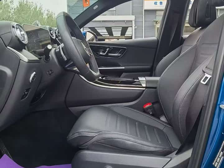 Photo 3 - Mercedes-Benz GLC-Class