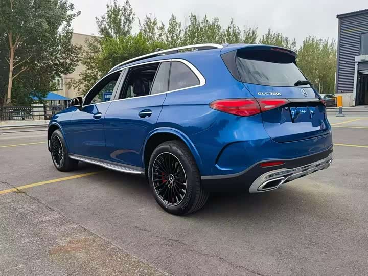 Photo 9 - Mercedes-Benz GLC-Class