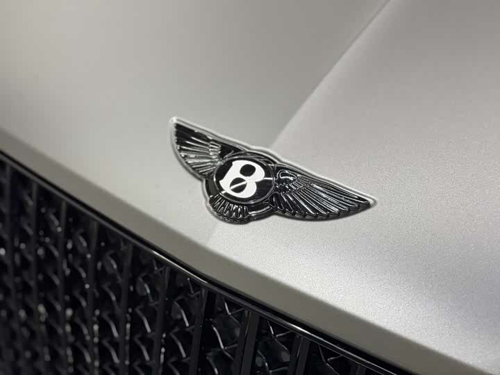 Фото 8 - Bentley Bentayga