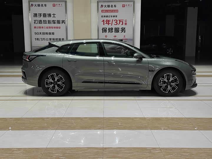 Фото 5 - Zeekr 001