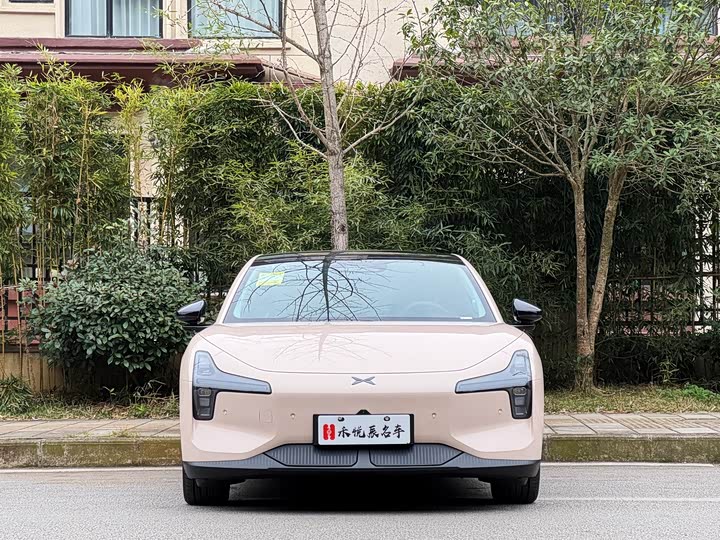 Фото 2 - XPeng Mona M03