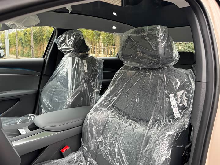 Фото 5 - XPeng Mona M03