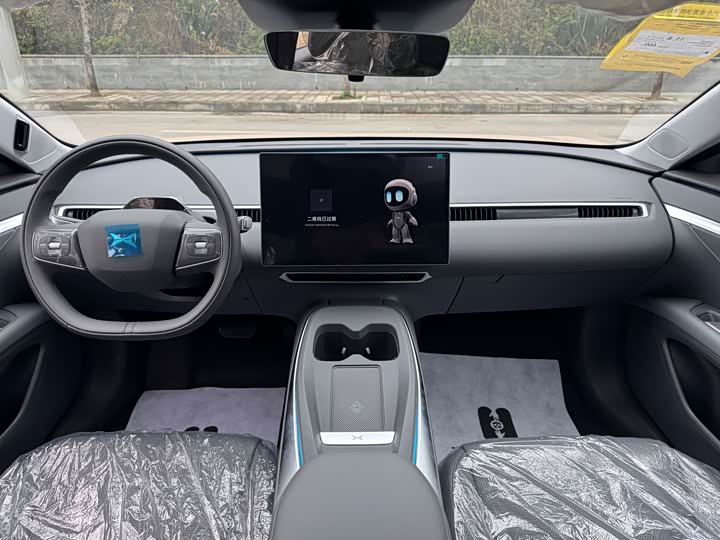 Фото 8 - XPeng Mona M03