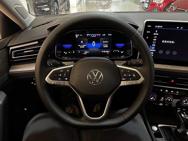 Фото 8 - Volkswagen Sagitar L