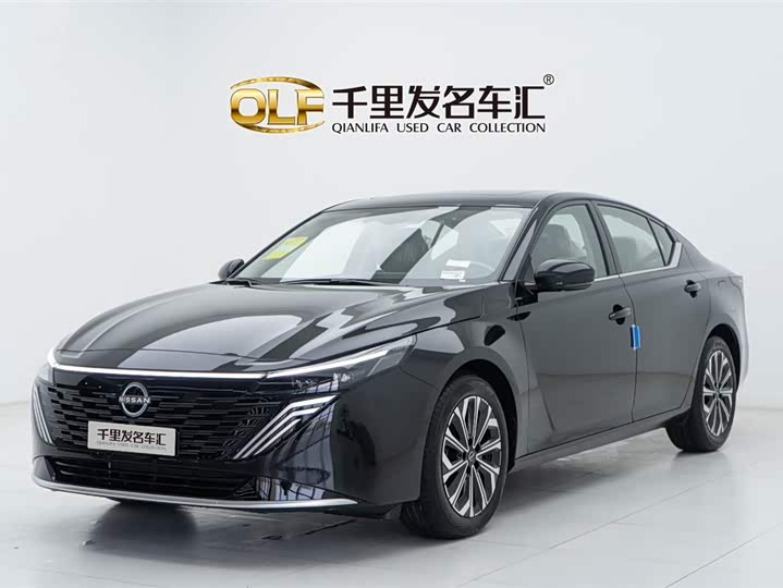 Фото 1 - Nissan Teana