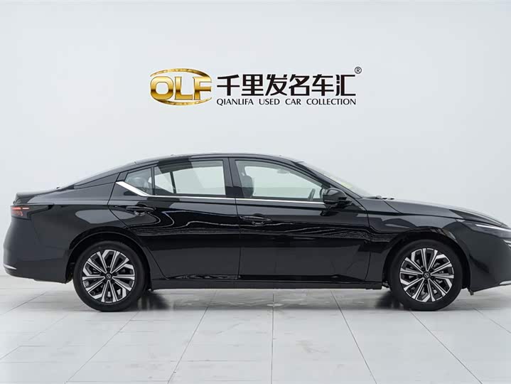 Фото 7 - Nissan Teana