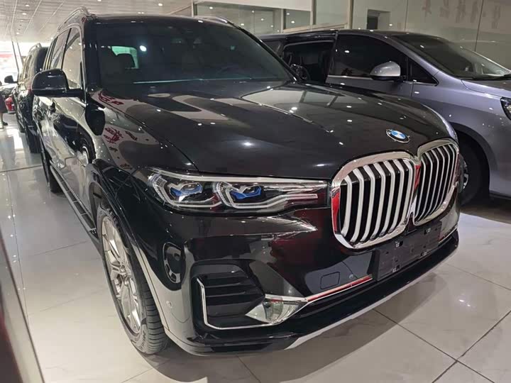 Фото 3 - BMW X7