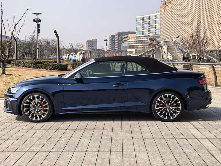 Фото 5 - Audi A5