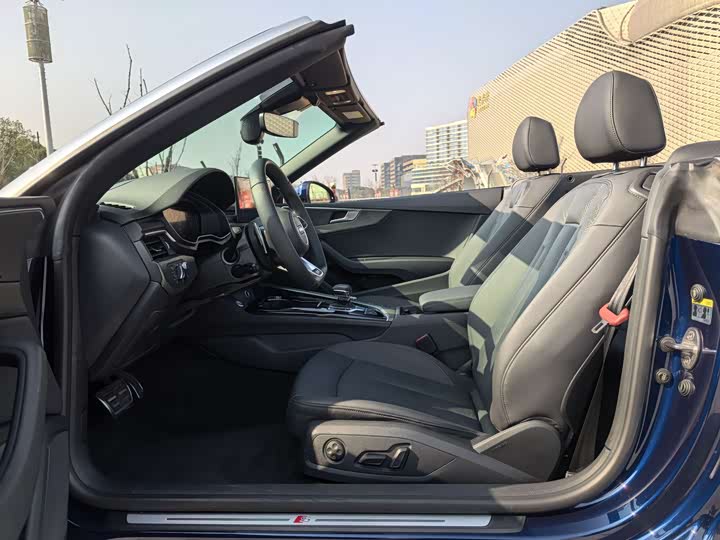 Фото 8 - Audi A5