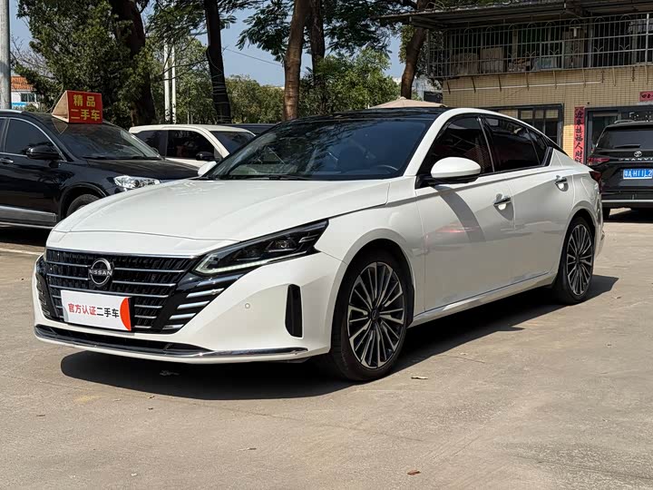 Фото 1 - Nissan Teana